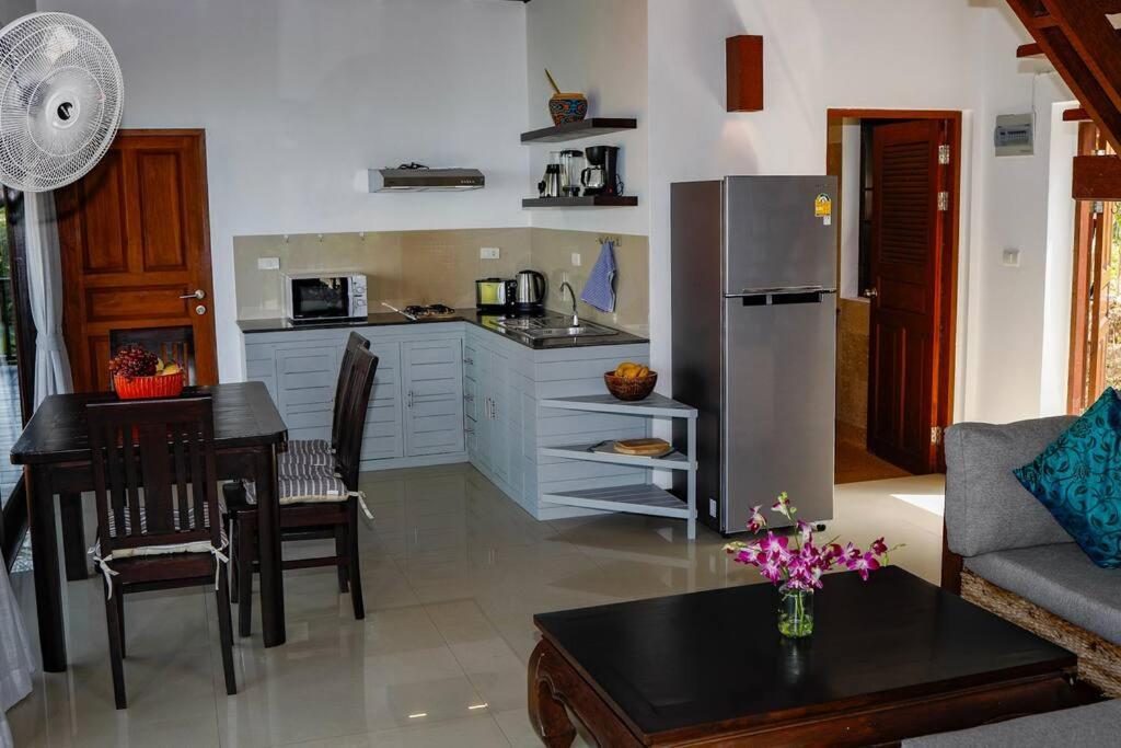 Baan Chom Chan Ko Pha Ngan Exterior photo